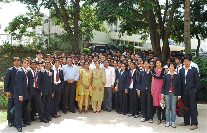 Pooja Bhagavat Memorial Mahajana Post Graduate Centre Mysore Extra Curriculars photo 6